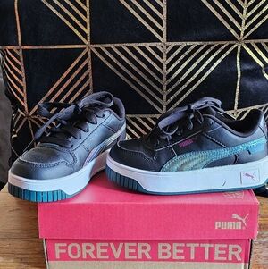 Puma Black Sneakers with Turquoise Highlights